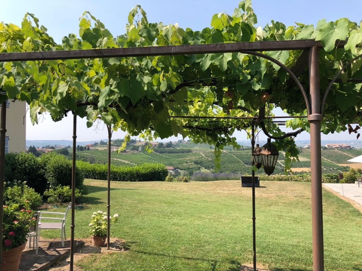 Agriturismo La Casa In Collina Canelli Buitenkant foto