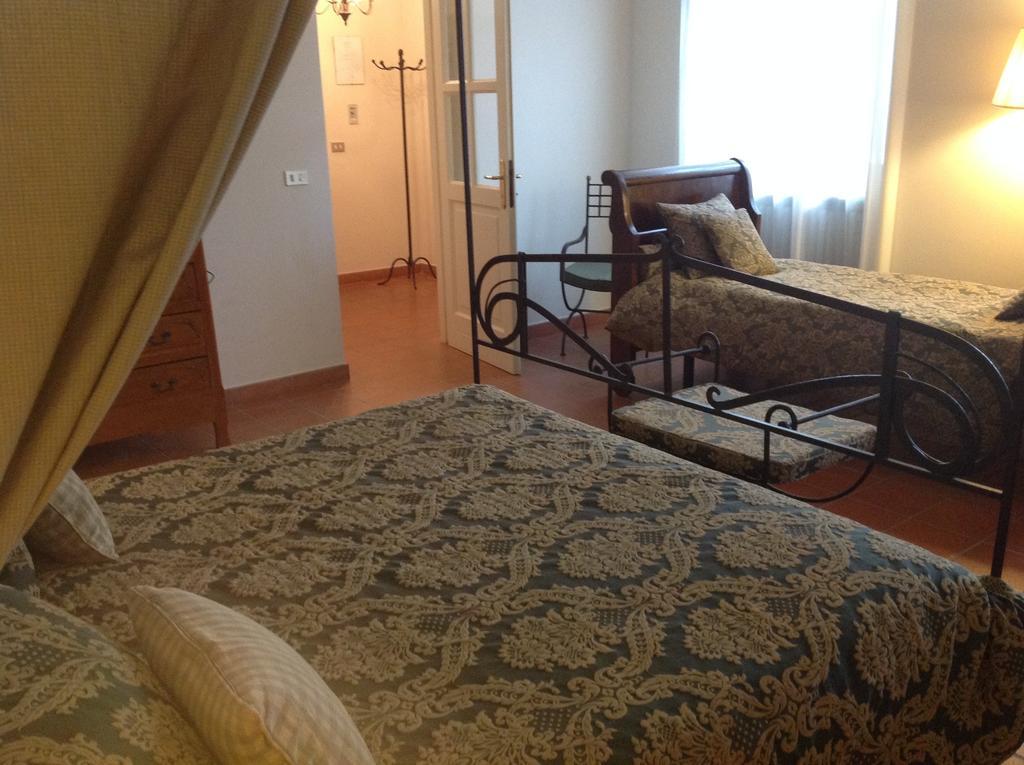 Agriturismo La Casa In Collina Canelli Kamer foto