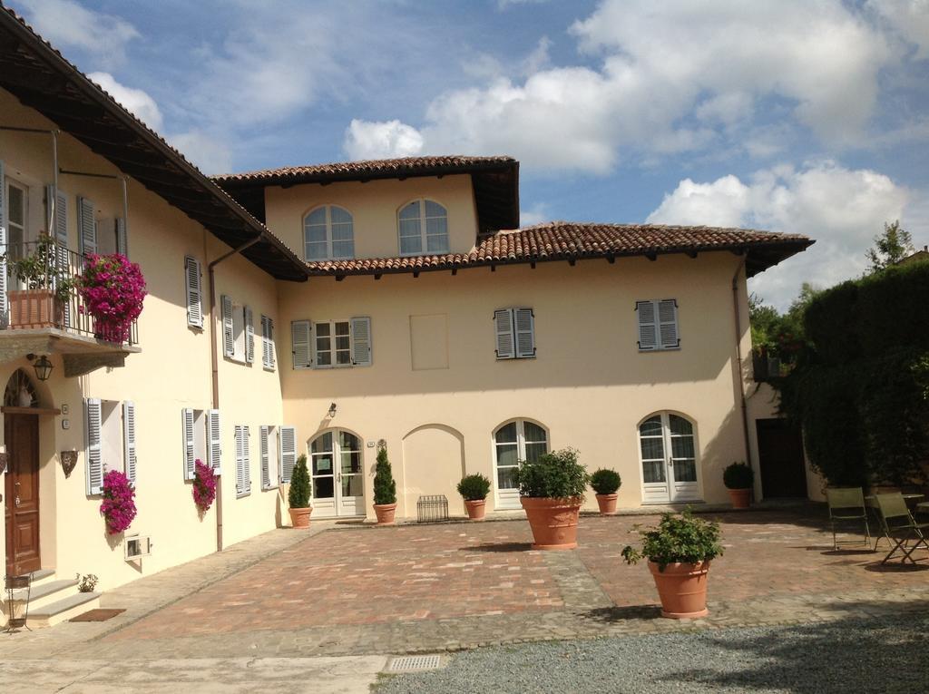Agriturismo La Casa In Collina Canelli Buitenkant foto