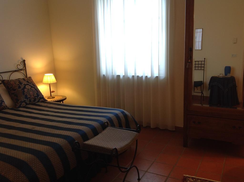 Agriturismo La Casa In Collina Canelli Buitenkant foto