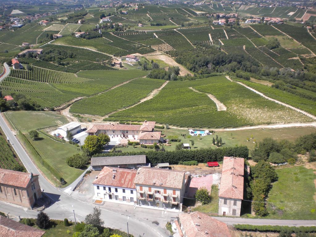 Agriturismo La Casa In Collina Canelli Buitenkant foto